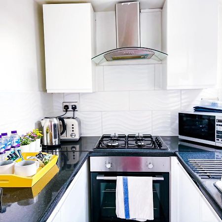 Beautiful 2 Bedroom House - Free Parking - Lt House Лестер Экстерьер фото