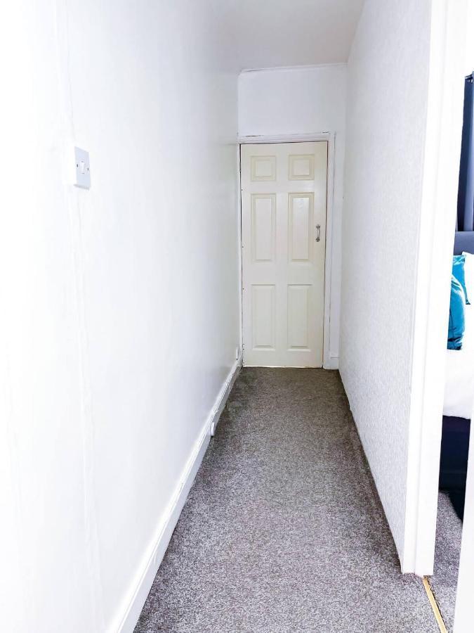 Beautiful 2 Bedroom House - Free Parking - Lt House Лестер Экстерьер фото